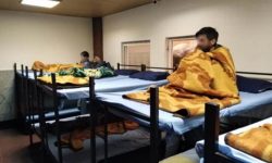 مددسرای شهید دوران پذیرای افراد بی خانمان در زمستان گرم