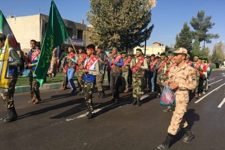 از نواختن زنگ مبارزه تا اجرای رژه اسکیت سواری دانش آموزی در منطقه ۱۵ تهران