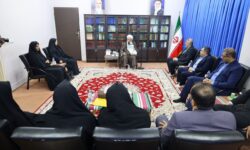 دیدار جمعی از فرزندان شهدا با نماینده ولی فقیه در مازندران