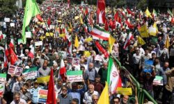 تجمع بزرگ مردمی در محکومیت اقدامات تروریستی؛ دوشنبه۲۲ دی