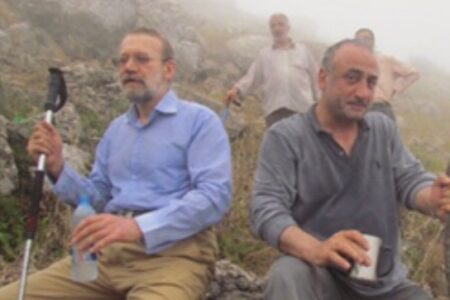 دلگویه سید رمضان شجاعی در سوگ رفیق شهیدش دکتر لاریجانی