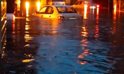 ببینید؛ طوفان و باران سیل‌آسا در مازندران