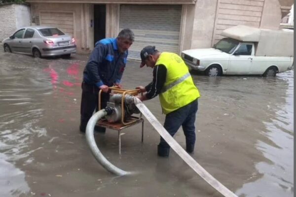  حدود ۳۰ مورد آب‌گرفتگی معابر آمل رفع شد