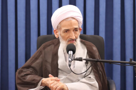 معلمان مراقب نفوذ فرهنگ غربی و سبک زندگی شیطانی باشند